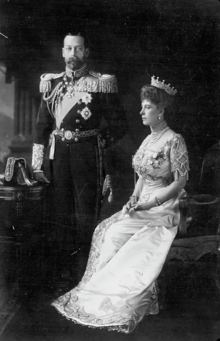 Framed Print : King V, Queen. May 06, 1935. (Photo by W. & D. Downey) Framed Print : King V, Queen. May 06, 1935. (Photo by W. & D. Downey)