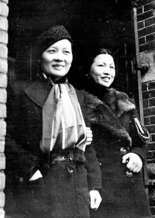 Framed Print : Madame Chiang Kai-Shek And Her Right-Hand Woman” Help China To Turn The Tide -- Madame Chiang Kai-Shek (left) Framed Print : Madame Chiang Kai-Shek And Her Right-Hand Woman” Help China To Turn The Tide -- Madame Chiang Kai-Shek (left)