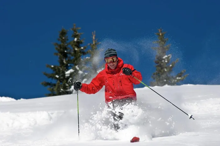 Framed Print : Man skiing, Santa Fe Ski Area, New Mexico, USA. (MR) Framed Print : Man skiing, Santa Fe Ski Area, New Mexico, USA. (MR)