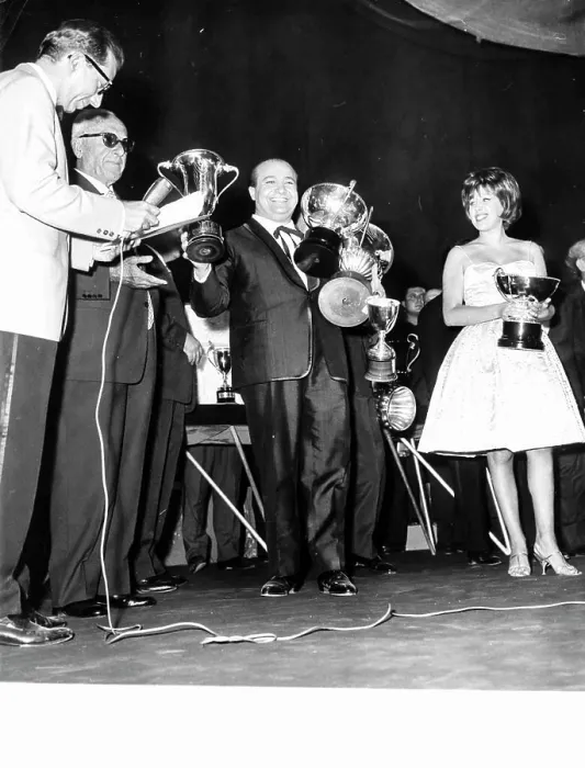 Framed Print : Mike Bongiorno, Betty Curtis, Furio Rendine and Aurelio Fierro, 60s