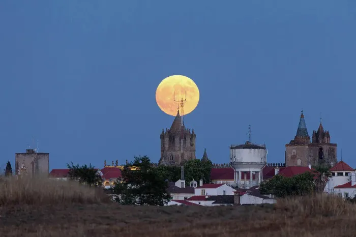 Framed Print : Full moon in catedral Portugal