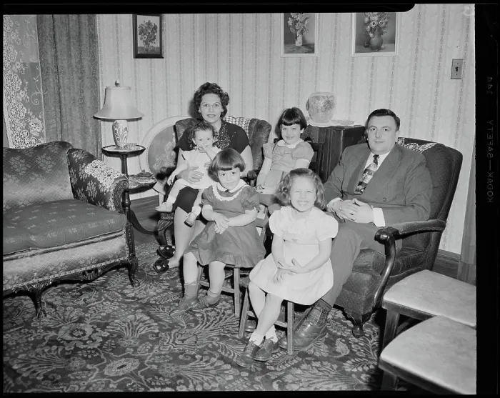 Framed Print : Mr. & Mrs. Wm. B. Gowell. Family group, Families, Children. Leon Abdalian Collection