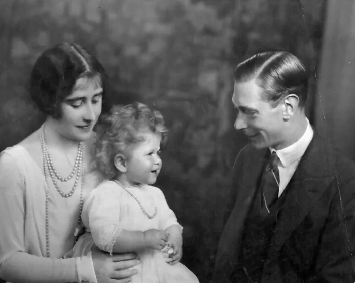 Framed Print : New portrait King & Queen and Princess Elizabeth. January 14, 1937. (Photo by Marcus Adams, The Herald)