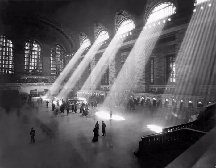 Framed Print : New York, New York: c. 1940's. An interior shot of the Grand Central Railroad Station Framed Print : New York, New York: c. 1940's. An interior shot of the Grand Central Railroad Station