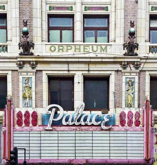 Framed Print : Palace Theater building in downtown, Los Angeles, California, USA Framed Print : Palace Theater building in downtown, Los Angeles, California, USA