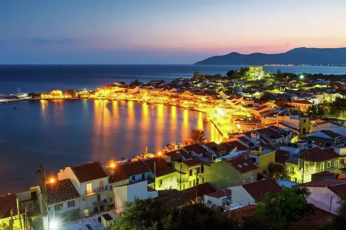 Framed Print : Picturesque Pythagorio town on Samos island, Greece