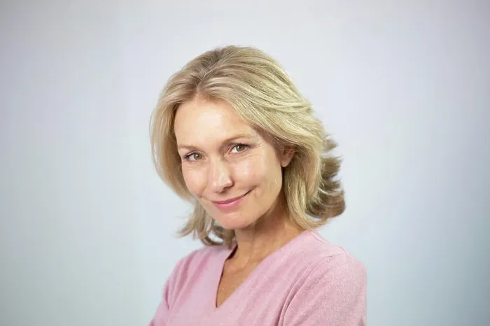 Framed Print : Portrait of a woman Framed Print : Portrait of a woman