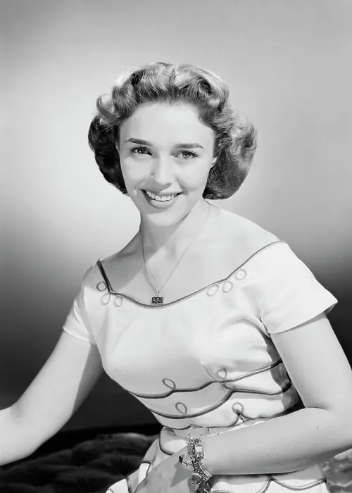 Framed Print : Portrait of young woman smiling