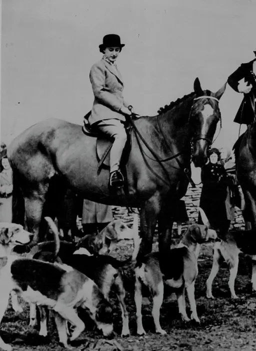 Framed Print : Princess Rides to Hounds for First Time - Princess Margaret at the meet of the Duke of Beaufort's pack during her stay Framed Print : Princess Rides to Hounds for First Time - Princess Margaret at the meet of the Duke of Beaufort's pack during her stay