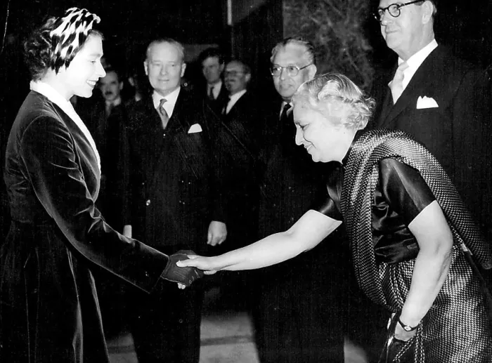 Framed Print : Queen meets Mrs. PanditQueen Elizabeth II shakes hands with Mrs Framed Print : Queen meets Mrs. PanditQueen Elizabeth II shakes hands with Mrs