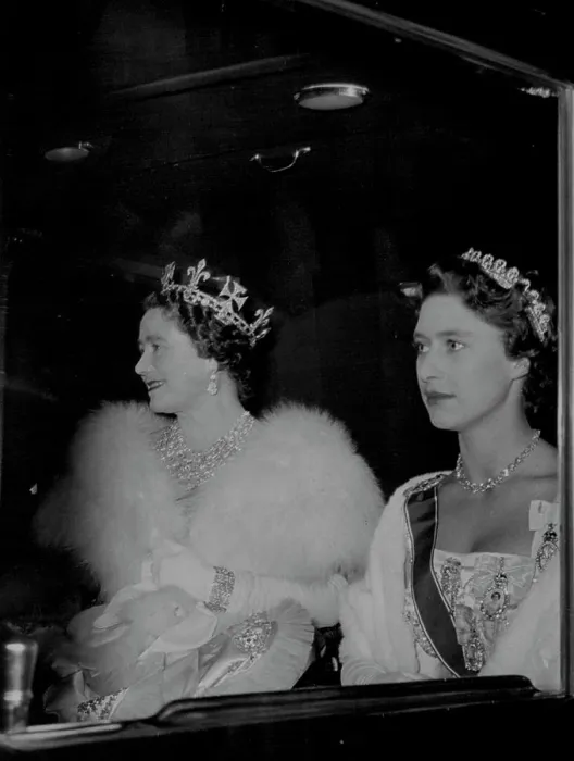 Framed Print : Queen Mother, Princess Margaret