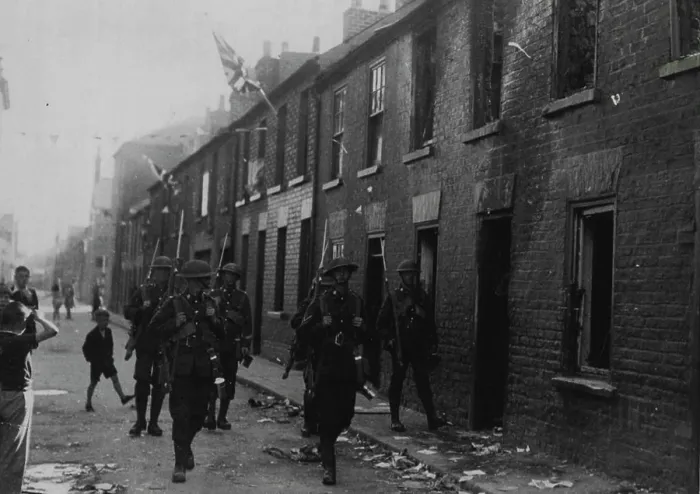 Framed Print : Serious Rioting in Belfast -- The scene of devastation in Little York Street Framed Print : Serious Rioting in Belfast -- The scene of devastation in Little York Street