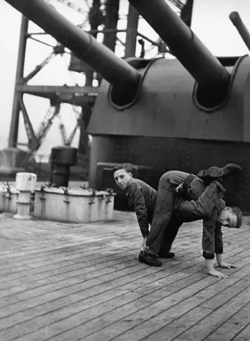 Framed Print : The Royal Navy during the Second World War Twins Alf (right) and Fred Cooper are acrobats in civil life Framed Print : The Royal Navy during the Second World War Twins Alf (right) and Fred Cooper are acrobats in civil life