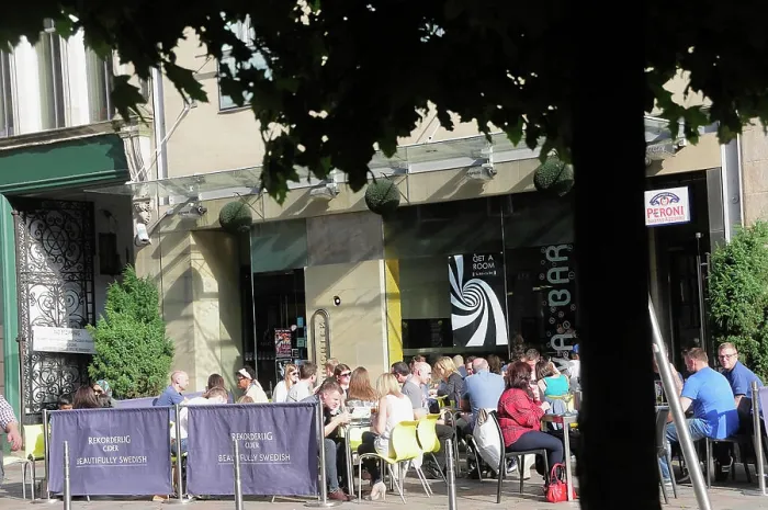 Framed Print : Scotland, Glasgow, Merchant City, outdoor cafe at the Brunswick Hotel, Brunswick Street
