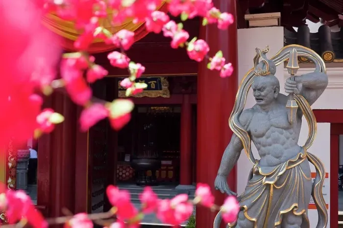Framed Print : Singapore, Singapore, Chinatown. Guardian statue at the Buddha Tooth Relic Temple and Museum Framed Print : Singapore, Singapore, Chinatown. Guardian statue at the Buddha Tooth Relic Temple and Museum