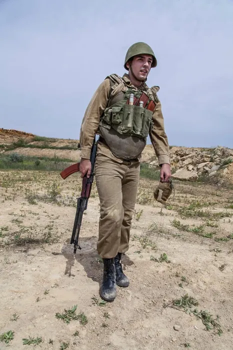 Framed Print : Soviet paratrooper in Afghanistan during the Soviet Afghan War Framed Print : Soviet paratrooper in Afghanistan during the Soviet Afghan War