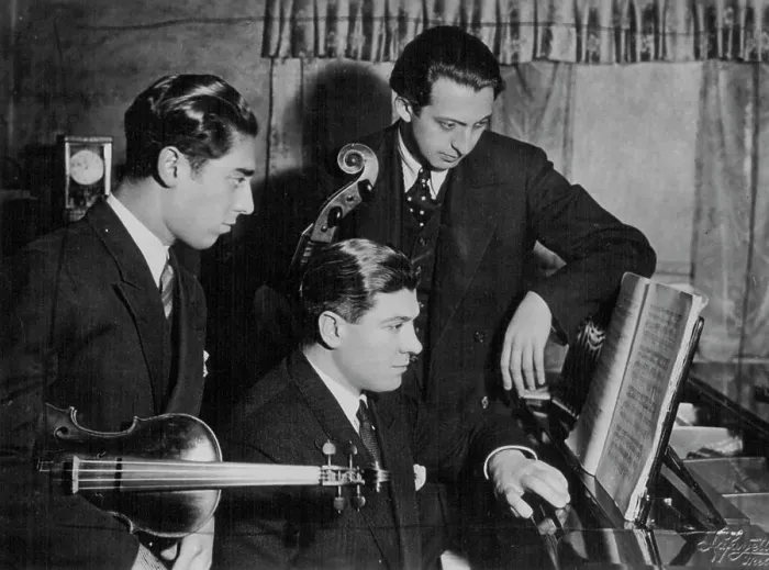 Framed Print : The Spivakovsky - Kurtz Trio.Left to right are Framed Print : The Spivakovsky - Kurtz Trio.Left to right are