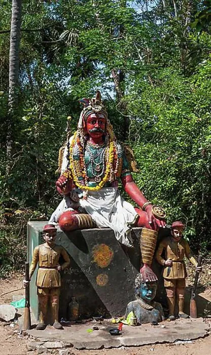 Framed Print : Statue of the god Madurai Veeran, Mandavi, Tamil Nadu, India, Asia Framed Print : Statue of the god Madurai Veeran, Mandavi, Tamil Nadu, India, Asia