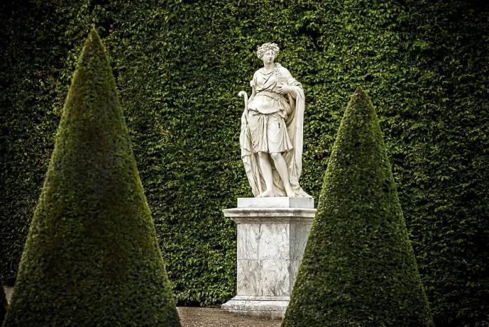 Framed Print : Statue on the North Parterre of the gardens of Versailles Framed Print : Statue on the North Parterre of the gardens of Versailles