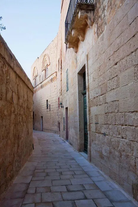 Framed Print : Stone Houses On A Narrow Street, Mdina, Malta
