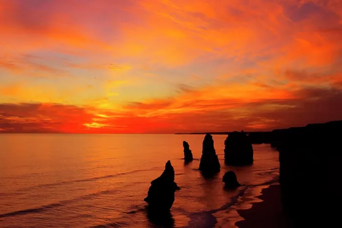 Framed Print : Sunset, Twelve Apostles, Port Campbell National Park, Great Ocean Road, Victoria, Australia Framed Print : Sunset, Twelve Apostles, Port Campbell National Park, Great Ocean Road, Victoria, Australia