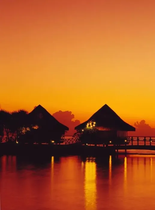 Framed Print : Sunset in Tahiti Framed Print : Sunset in Tahiti