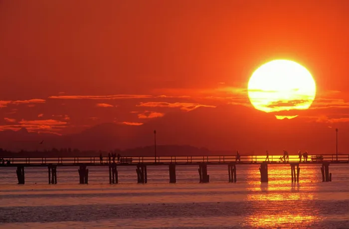 Framed Print : Sunset over White Rock Pier, White Rock, British Columbia, Canada