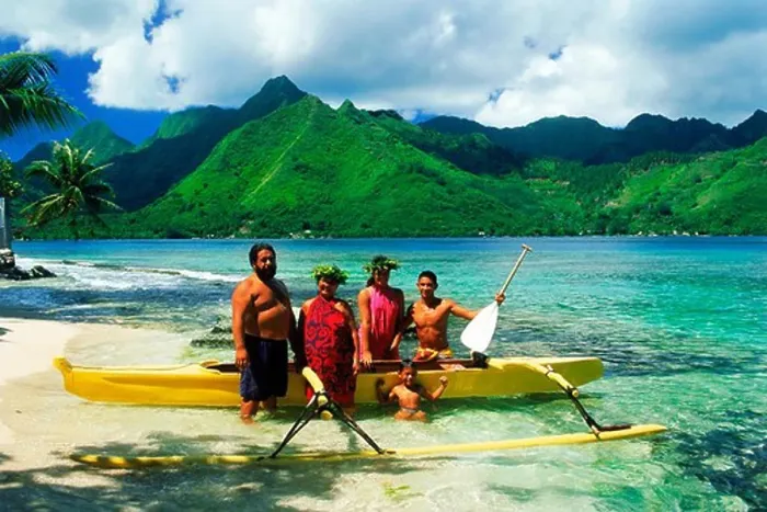 Framed Print : Tahitian family with their outrigger canoe at Opunohu in Moorea Framed Print : Tahitian family with their outrigger canoe at Opunohu in Moorea