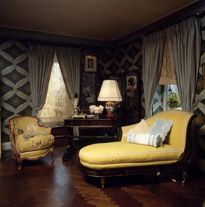 Framed Print : Upholstered yellow chaiselongue in traditional living room Framed Print : Upholstered yellow chaiselongue in traditional living room