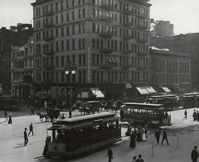 Framed Print : USA, New York City, Traffic At 23rd Street And Broadway Framed Print : USA, New York City, Traffic At 23rd Street And Broadway