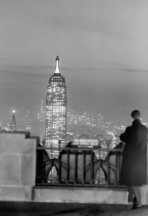 Framed Print : USA, New York State, New York City, View of Manhattan at sunset, Empire State Building in foreground Framed Print : USA, New York State, New York City, View of Manhattan at sunset, Empire State Building in foreground