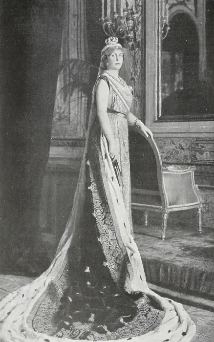 Framed Print : Victoria Eugenie of Battenberg (Victoria Eugenie Julia Ena; 24 October 1887 - 15 April 1969) Framed Print : Victoria Eugenie of Battenberg (Victoria Eugenie Julia Ena; 24 October 1887 - 15 April 1969)