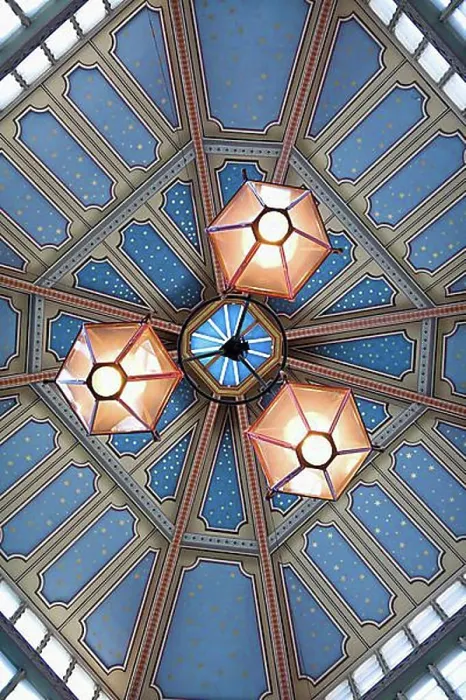 Framed Print : The Victorian glass roof at Leadenhall Market, London, England, United Kingdom, Europe Framed Print : The Victorian glass roof at Leadenhall Market, London, England, United Kingdom, Europe