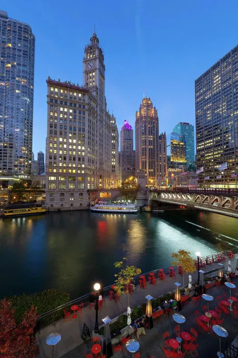 Framed Print : View of the Chicago downtown over the river Framed Print : View of the Chicago downtown over the river