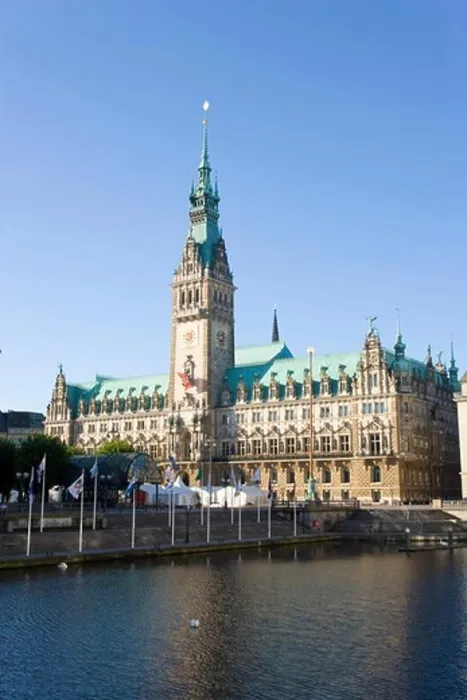 Framed Print : View to the guildhall in the sunlight, Hamburg, Germany Framed Print : View to the guildhall in the sunlight, Hamburg, Germany