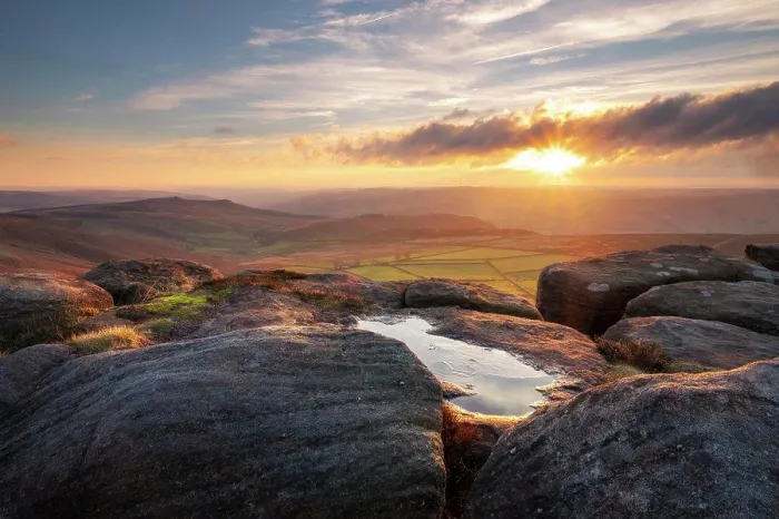 Framed Print : View from Stanage Edge at sunset Framed Print : View from Stanage Edge at sunset