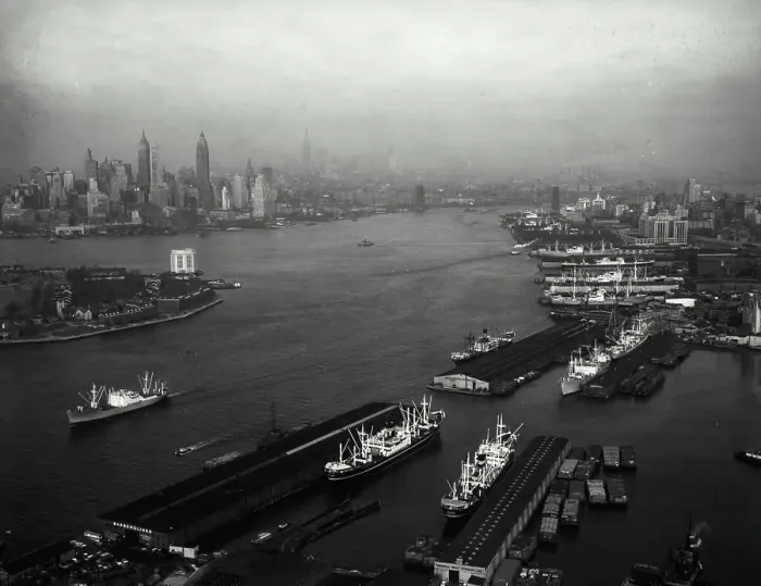 Framed Print : Vintage Photograph. Aerial view of Brooklyn docks with Lower Manhattan skyline, New York City