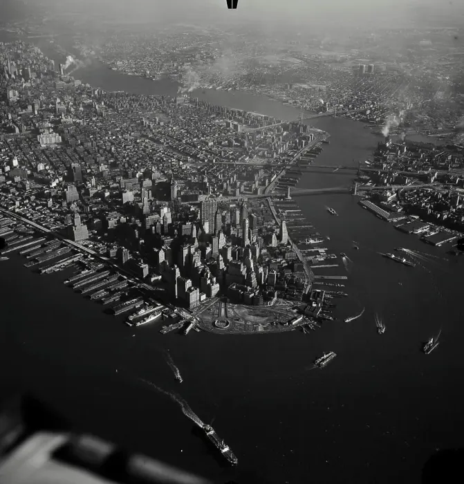 Framed Print : Vintage Photograph. Aerial view of Lower Manhattan skyscrapers and ships in the East River, looking North, New York City Framed Print : Vintage Photograph. Aerial view of Lower Manhattan skyscrapers and ships in the East River, looking North, New York City