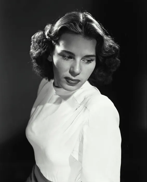 Framed Print : Vintage Photograph. Brunette woman wearing white blouse with dramatic lighting, turned to side Framed Print : Vintage Photograph. Brunette woman wearing white blouse with dramatic lighting, turned to side