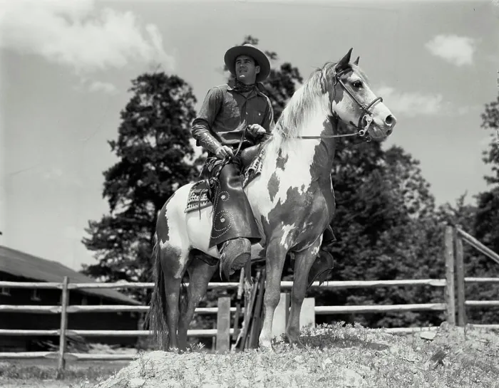 Framed Print : Vintage Photograph. Man riding horse inside pen. Frame 2 Framed Print : Vintage Photograph. Man riding horse inside pen. Frame 2