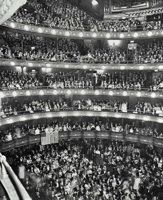 Framed Print : Vintage photograph. New York City metropolitan opera house