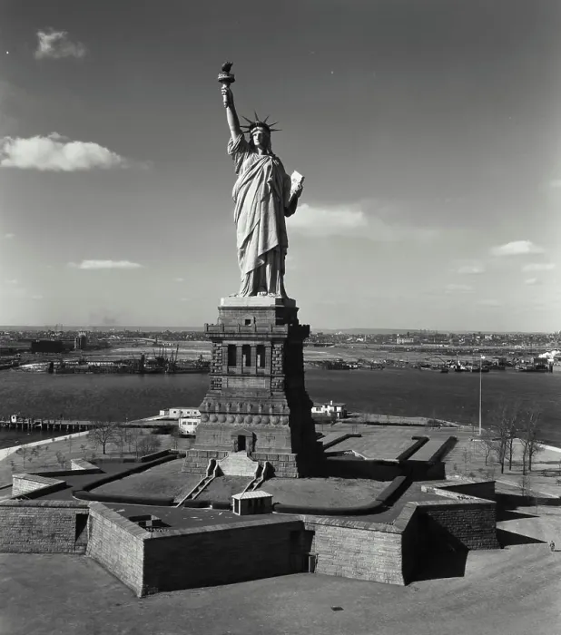 Framed Print : Vintage Photograph. Statue of Liberty on Liberty Island, New York City