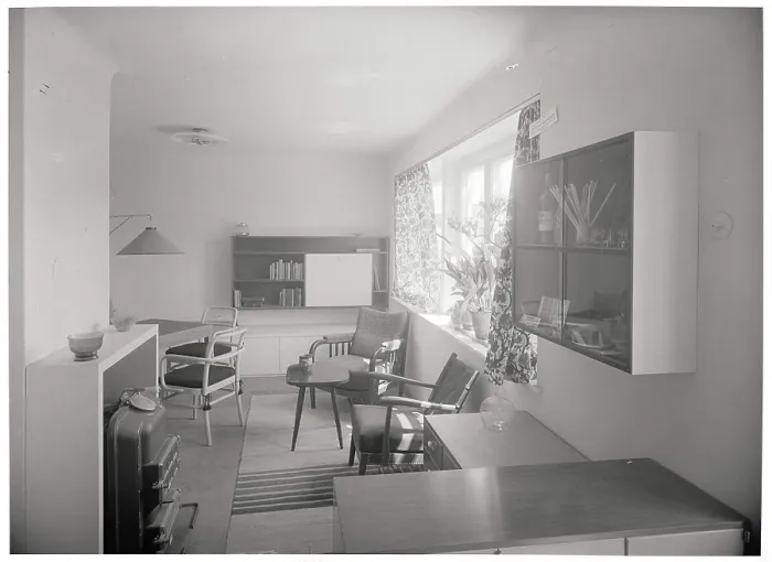 Framed Print : Werkbundsiedlung, Haus th, Veitingerg, Martin Gerlach jun, Photographer, Walter Sobotka -, Architect Framed Print : Werkbundsiedlung, Haus th, Veitingerg, Martin Gerlach jun, Photographer, Walter Sobotka -, Architect