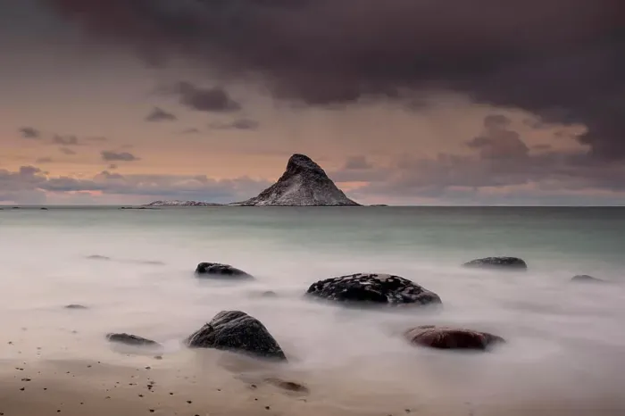 Framed Print : Winter sunset on Puffin Island, Andenes, Nordland, Norway Framed Print : Winter sunset on Puffin Island, Andenes, Nordland, Norway