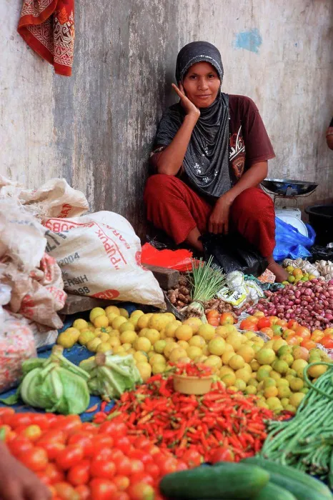 Framed Print : Woman selling fruits and vegetables Labuan Bajo Flores Indonesia Framed Print : Woman selling fruits and vegetables Labuan Bajo Flores Indonesia