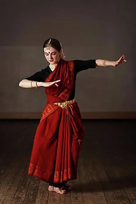 Framed Print : Young woman in sary dancing classical traditional indian dance Bharat Natyam Framed Print : Young woman in sary dancing classical traditional indian dance Bharat Natyam