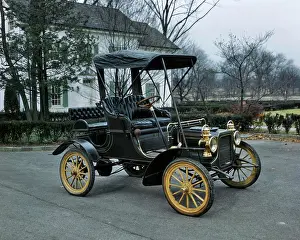 Innovation Prints: 1900s 1910s ANTIQUE HORSELESS CARRIAGE DARK GREEN WITH YELLOW SPOKE WHEELS CONVERTIBLE TOP FOR FRONT SEATS ONLY