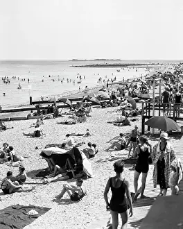 Back Ground Prints: 1920s 1930s SUMMER CROWD ON PUBLIC COMPO BEACH IN WESTPORT FAIRFIELD COUNTY CONNECTICUT USA