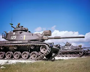 Soldiers Prints: 1950s 1960s 1970s VIETNAM ERA US ARMY ARMORED 90mm GUN M48A3 MAIN BATTLE TANK CALLED A PATTON AFTER GENERAL GEORGE S