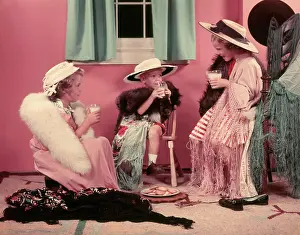 Oldtime Prints: 1950s THREE LITTLE GIRLS DRINKING MILK PLAYING ADULT DRESS UP IN OLD CLOTHES AND HATS